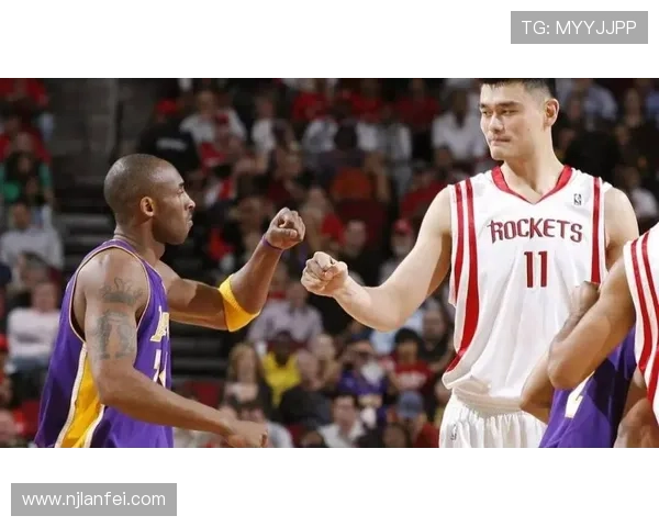 加内特与姚明的巅峰对决：两位篮球巨星的传奇故事与影响力分析